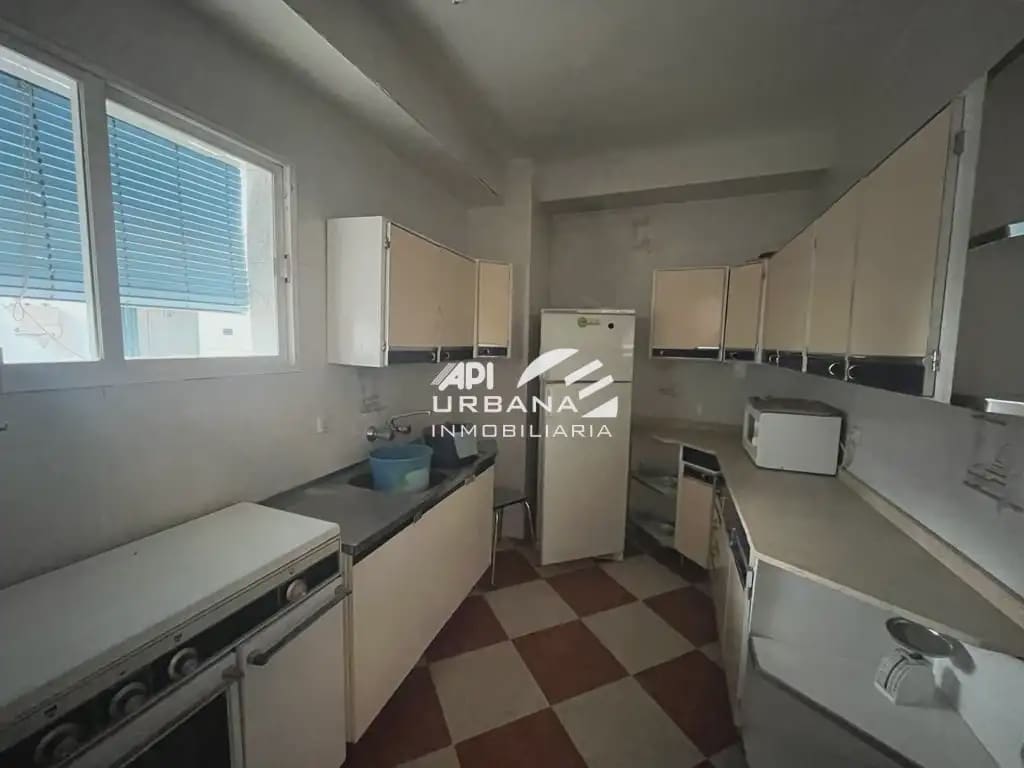 4 sypialnia Dom na sprzedaż w Lucena z garażem - 120 000 € (Ref: 9963586)
