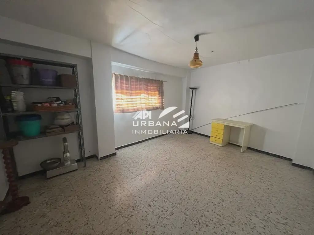 4 sypialnia Dom na sprzedaż w Lucena z garażem - 120 000 € (Ref: 9963586)