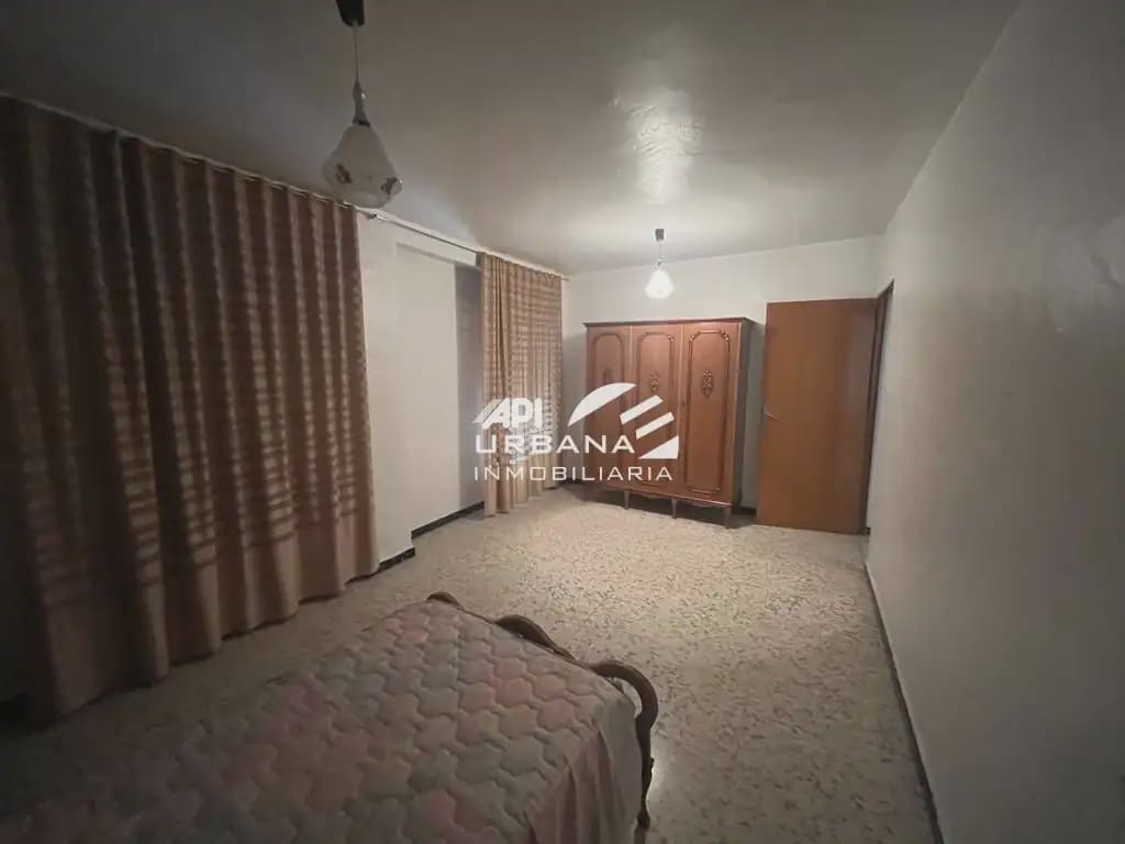 4 sypialnia Dom na sprzedaż w Lucena z garażem - 120 000 € (Ref: 9963586)