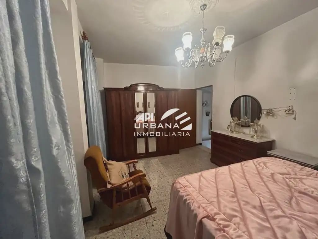 4 sypialnia Dom na sprzedaż w Lucena z garażem - 120 000 € (Ref: 9963586)