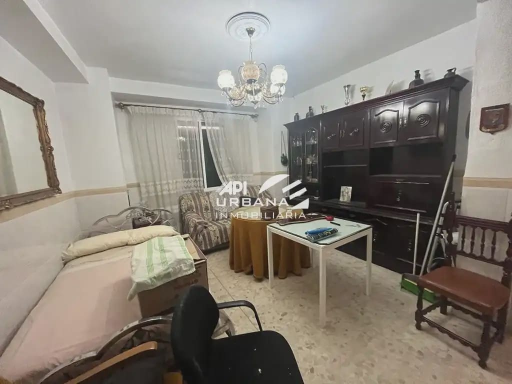 4 sypialnia Dom na sprzedaż w Lucena z garażem - 120 000 € (Ref: 9963586)