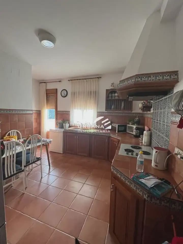 4 quarto Moradia para venda em Lucena com piscina garagem - 260 000 € (Ref: 9963590)