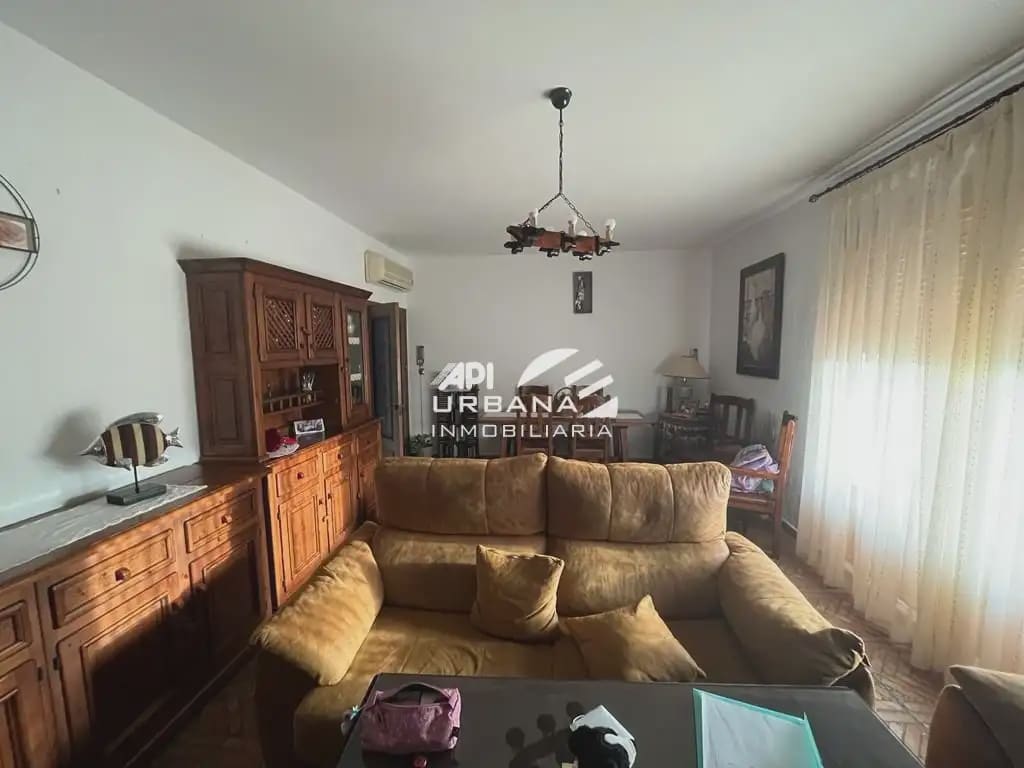 4 quarto Moradia para venda em Lucena com piscina garagem - 260 000 € (Ref: 9963590)