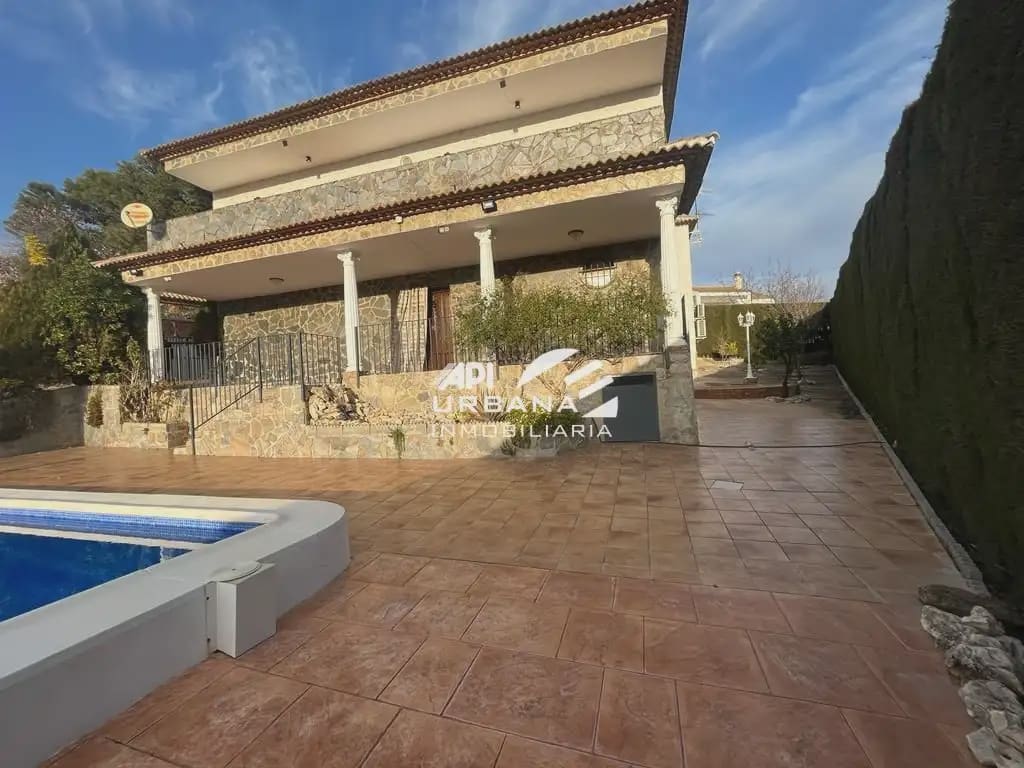 4 quarto Moradia para venda em Lucena com piscina garagem - 260 000 € (Ref: 9963590)