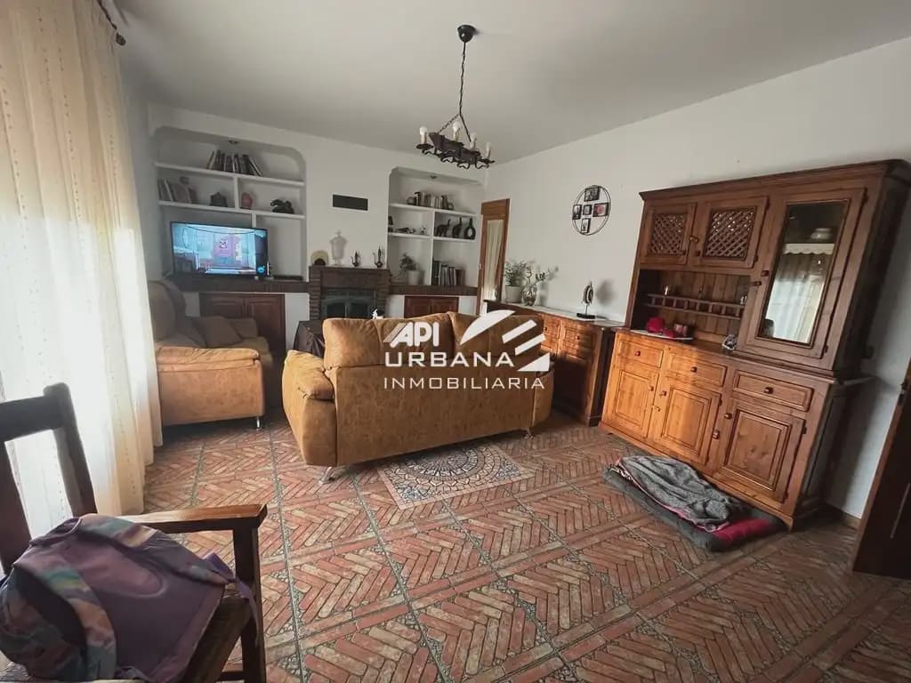 4 quarto Moradia para venda em Lucena com piscina garagem - 260 000 € (Ref: 9963590)