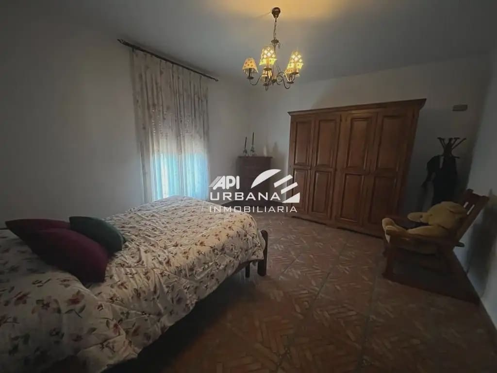 4 quarto Moradia para venda em Lucena com piscina garagem - 260 000 € (Ref: 9963590)
