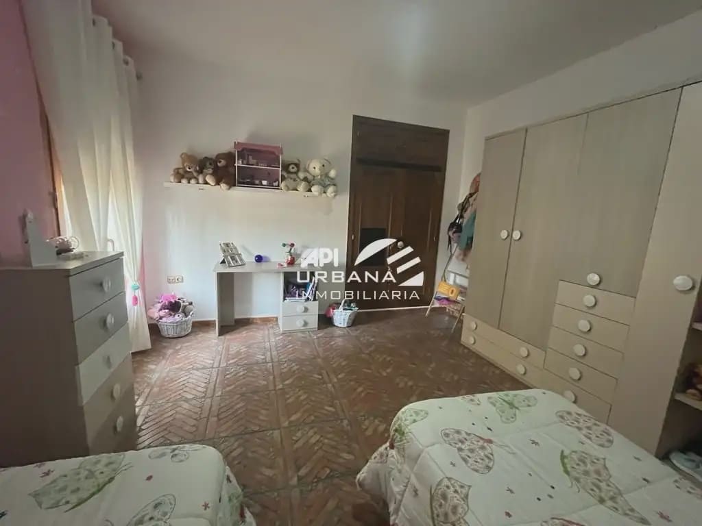 4 quarto Moradia para venda em Lucena com piscina garagem - 260 000 € (Ref: 9963590)