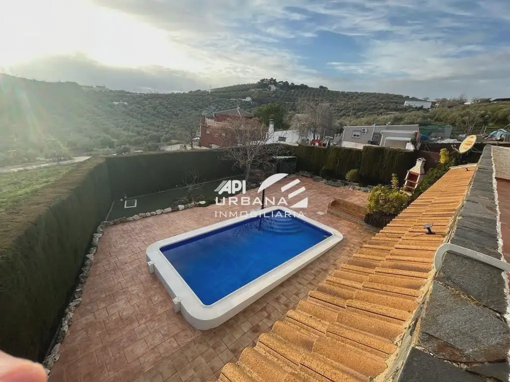 4 quarto Moradia para venda em Lucena com piscina garagem - 260 000 € (Ref: 9963590)