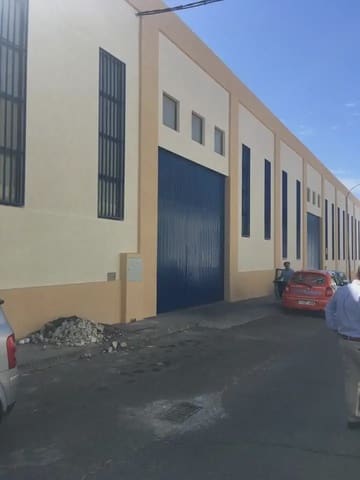 Commercieel te koop in Lucena - € 210.000 (Ref: 9963592)