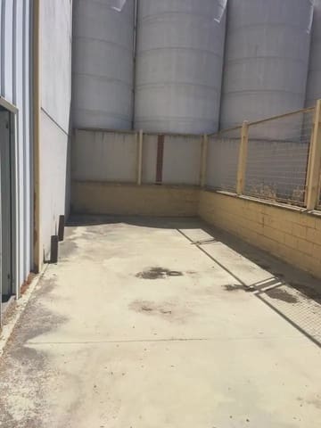 Commercieel te koop in Lucena - € 210.000 (Ref: 9963592)