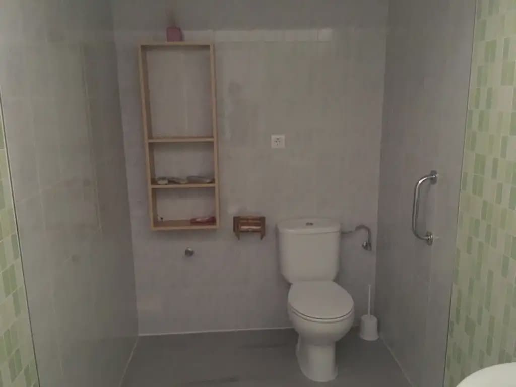 Commercieel te koop in Lucena - € 210.000 (Ref: 9963592)