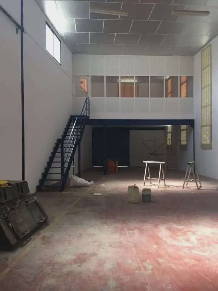 Commercieel te koop in Lucena - € 210.000 (Ref: 9963592)