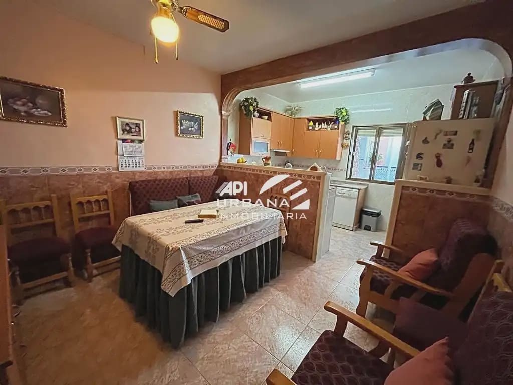3 Zimmer Villa zu verkaufen in Lucena mit Garage - 200.000 € (Ref: 9963602)
