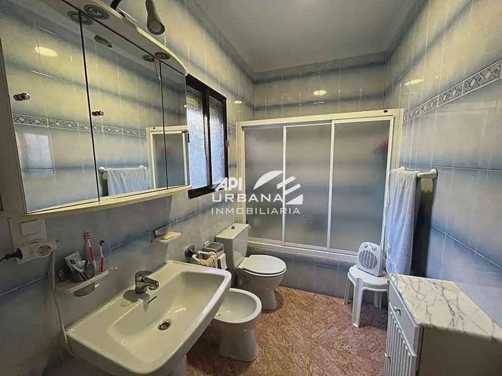 3 Zimmer Villa zu verkaufen in Lucena mit Garage - 200.000 € (Ref: 9963602)