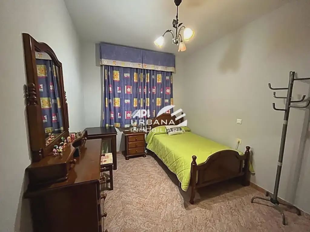 3 Zimmer Villa zu verkaufen in Lucena mit Garage - 200.000 € (Ref: 9963602)