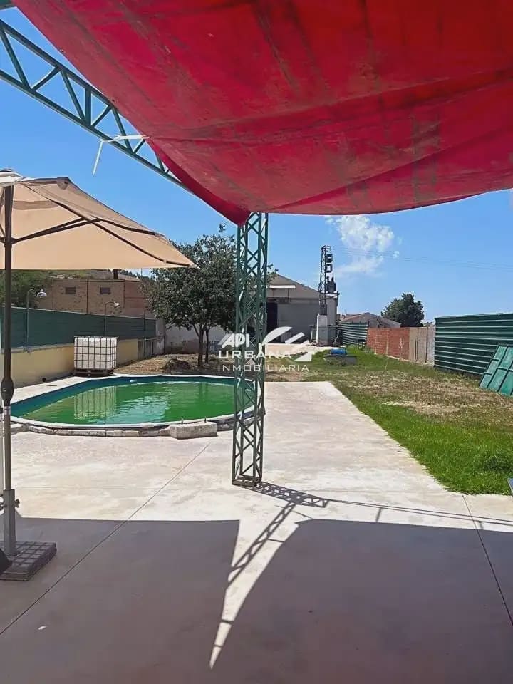 Commercieel te koop in Lucena - € 350.000 (Ref: 9963608)