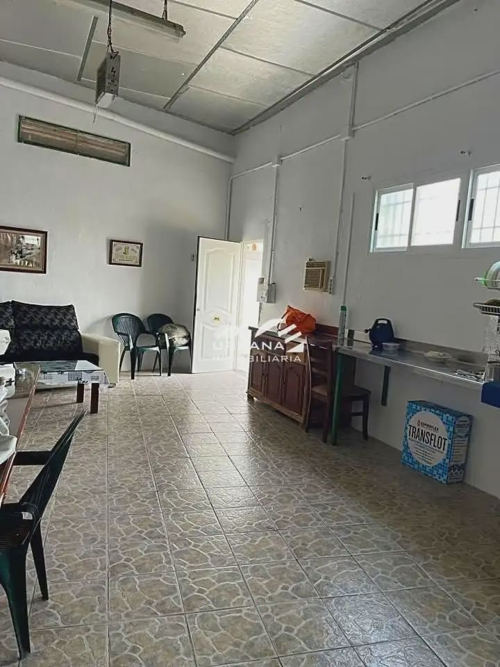 Commercieel te koop in Lucena - € 350.000 (Ref: 9963608)