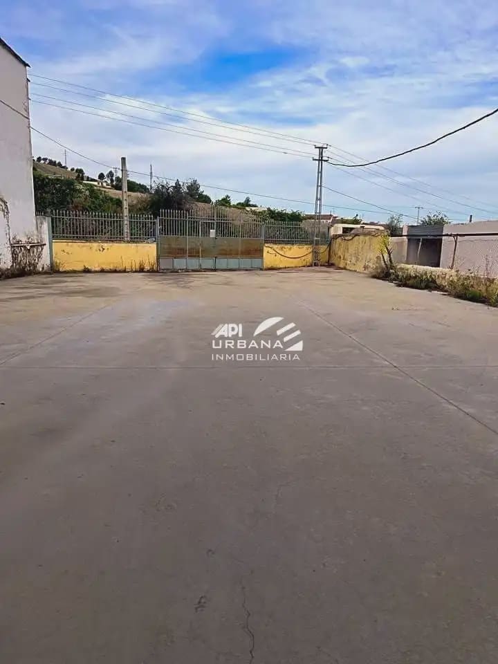 Commercieel te koop in Lucena - € 350.000 (Ref: 9963608)