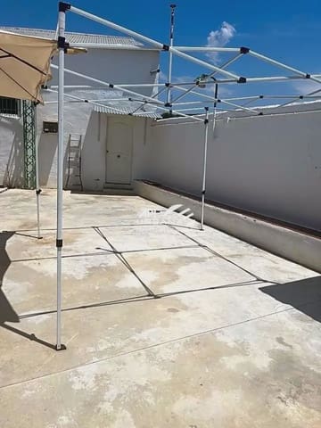 Commercieel te koop in Lucena - € 350.000 (Ref: 9963608)