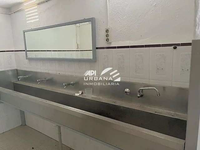 Commercieel te koop in Lucena - € 350.000 (Ref: 9963608)