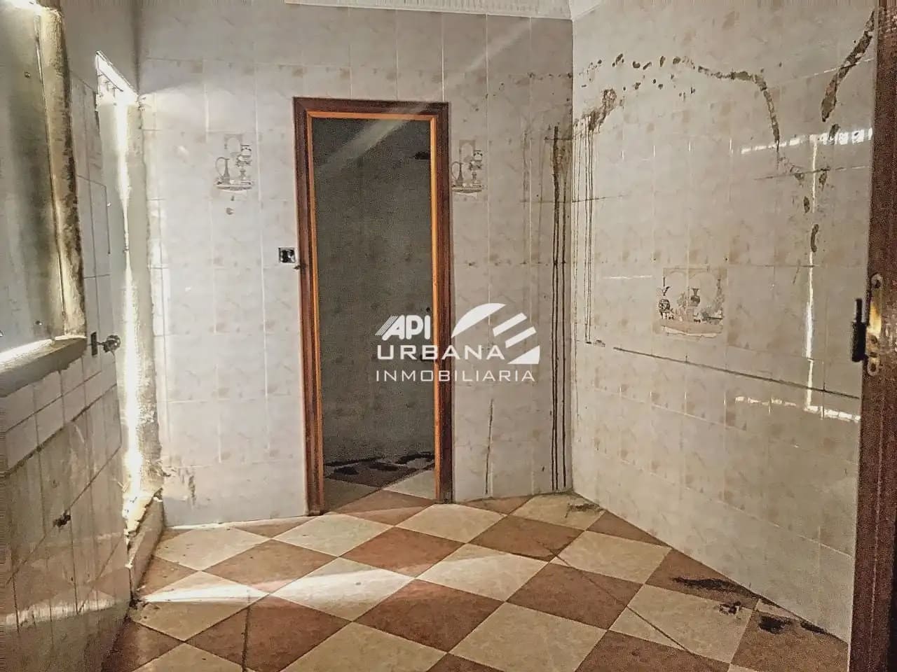 3 slaapkamer Huis te koop in Aguilar de la Frontera - € 47.500 (Ref: 9963609)