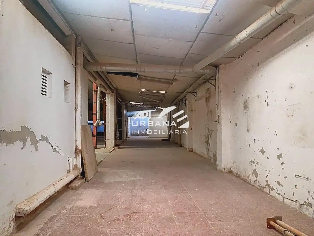 Commercial for sale in Lucena - € 230,000 (Ref: 9963615)