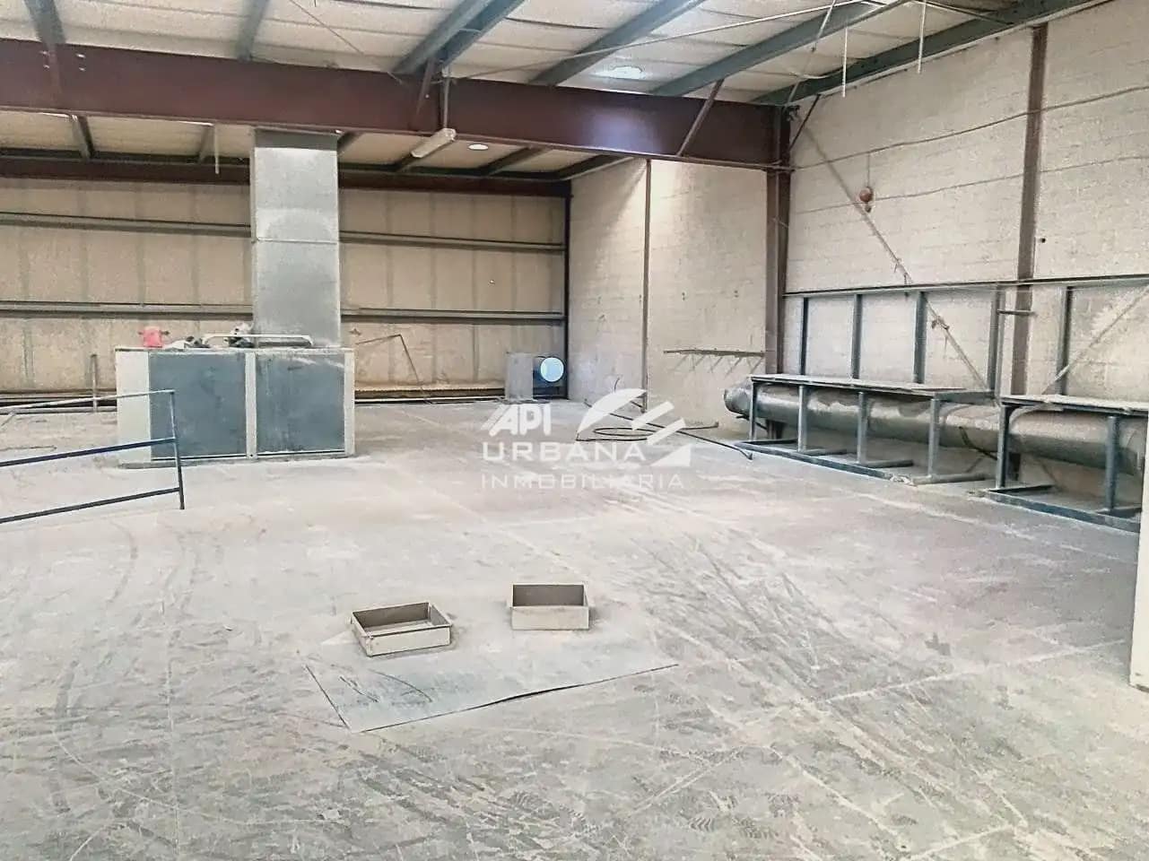 Commercial for sale in Lucena - € 230,000 (Ref: 9963615)