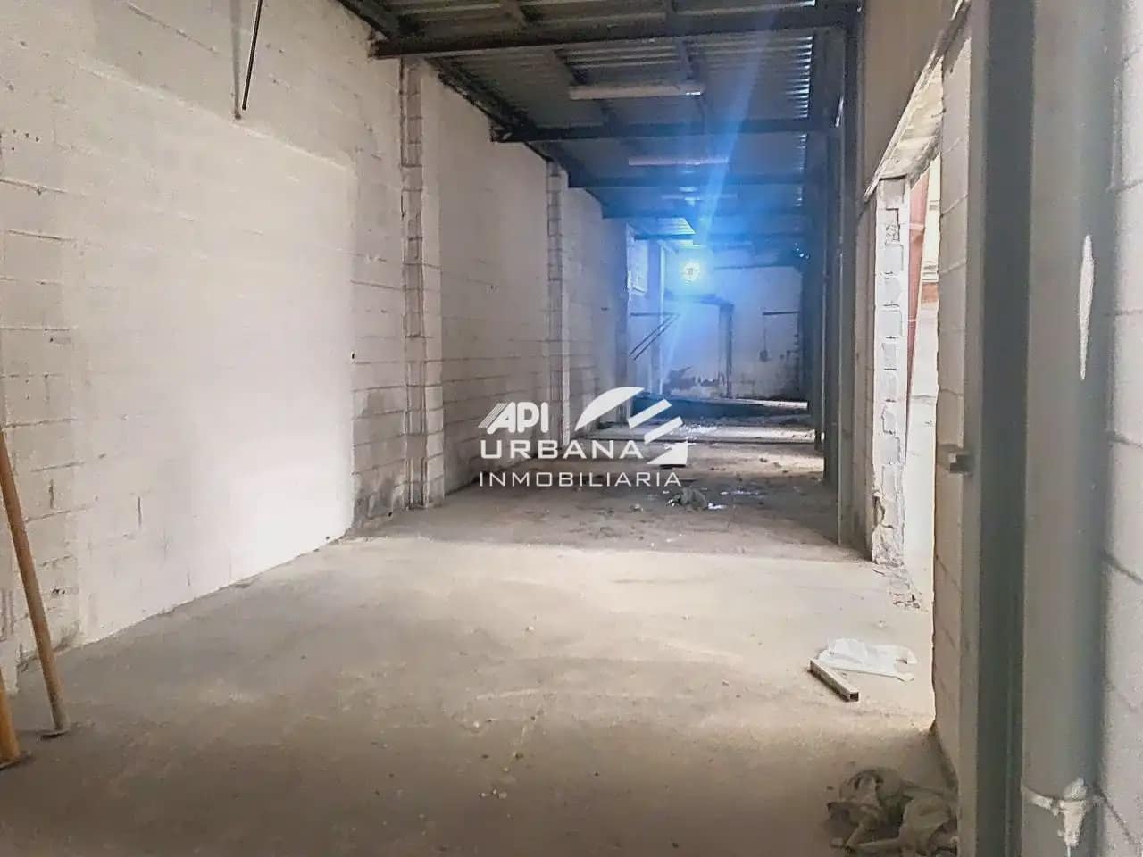 Commercial for sale in Lucena - € 230,000 (Ref: 9963615)