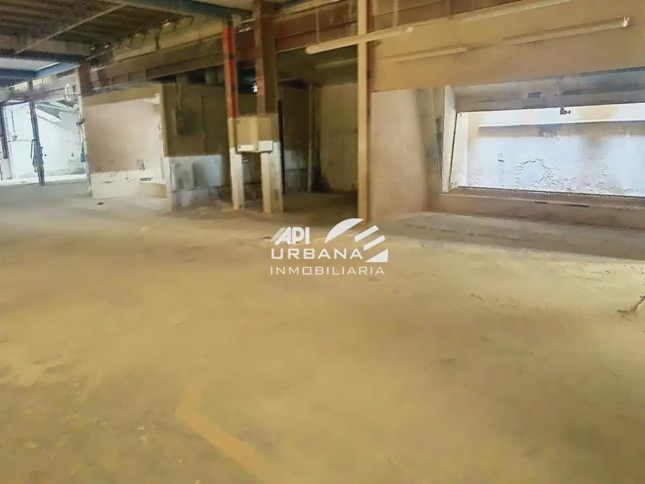 Commercial for sale in Lucena - € 230,000 (Ref: 9963615)