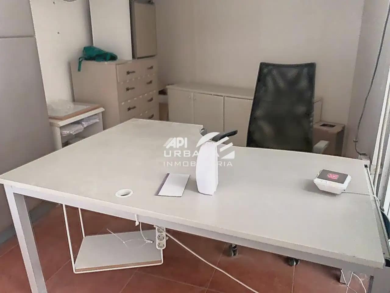 Commercial for sale in Lucena - € 230,000 (Ref: 9963615)