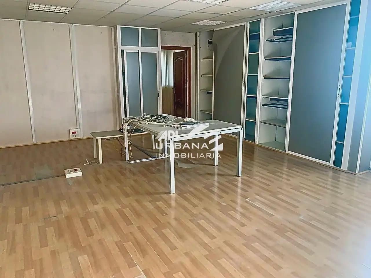 Commercial for sale in Lucena - € 230,000 (Ref: 9963615)