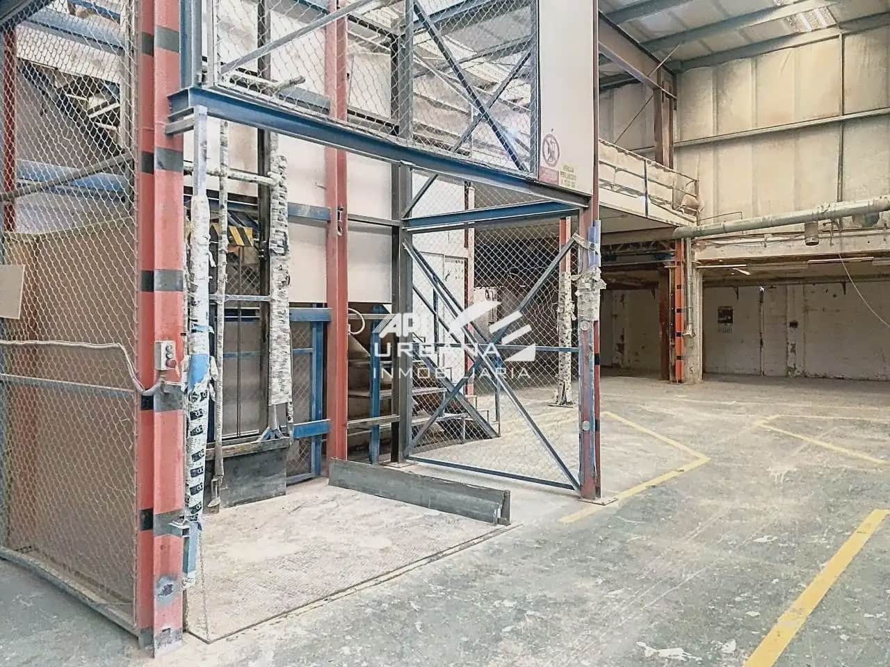 Commercial for sale in Lucena - € 230,000 (Ref: 9963615)