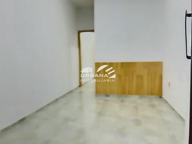 Local Comercial en Lucena en venta - 47.000 € (Ref: 9963616)