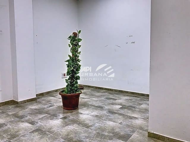 Local Comercial en Lucena en venta - 47.000 € (Ref: 9963616)