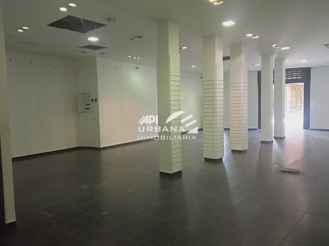 Kaupallinen vuokrattavana paikassa Lucena - 1 200 € (Ref: 9963617)