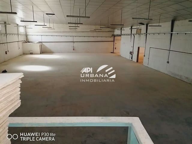 Commercial for sale in Lucena - € 320,000 (Ref: 9963619)