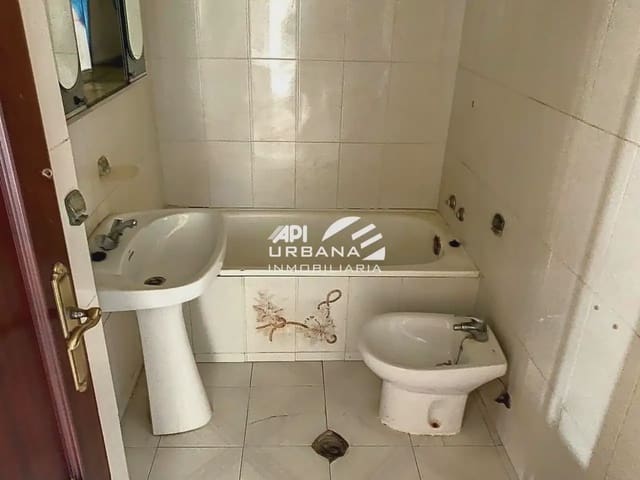 3 chambre Appartement à vendre à Lucena - 35 000 € (Ref: 9963621)