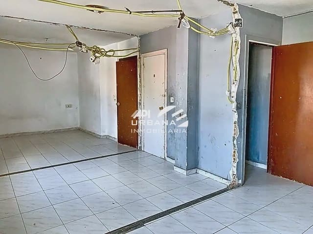 3 chambre Appartement à vendre à Lucena - 35 000 € (Ref: 9963621)