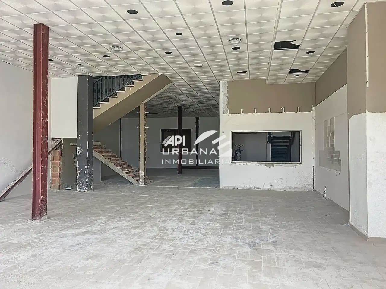 Erhverv til leje i Lucena - € 2.900 (Ref: 9963627)
