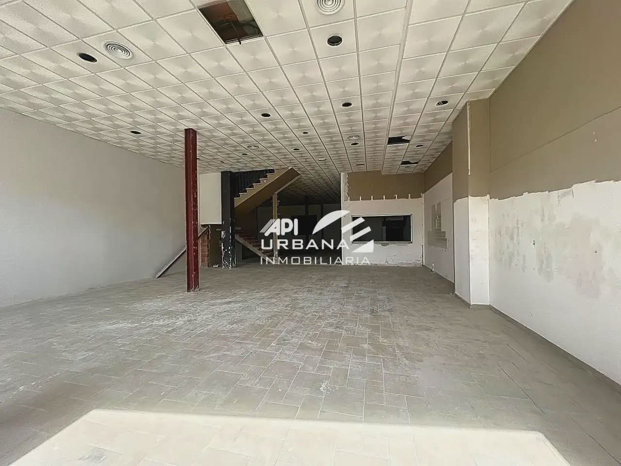 Erhverv til leje i Lucena - € 2.900 (Ref: 9963627)