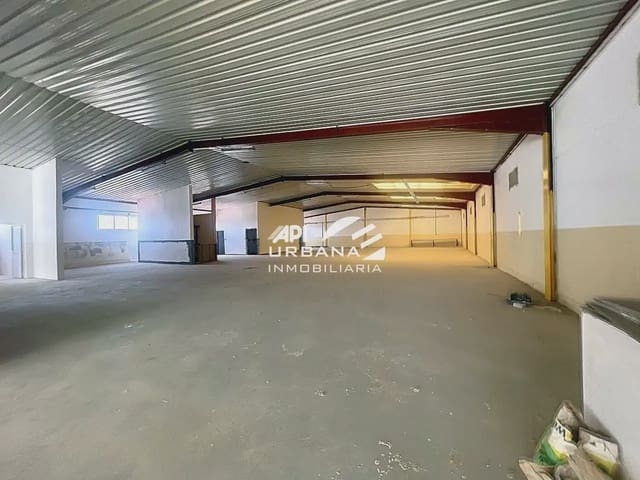 Erhverv til leje i Lucena - € 2.900 (Ref: 9963627)
