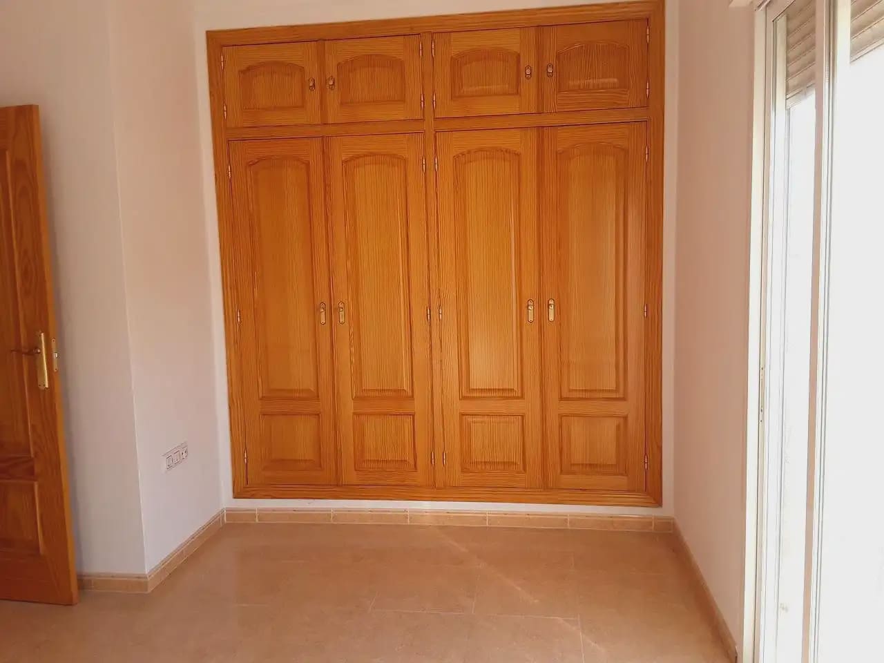 4 bedroom Townhouse for sale in Nueva Carteya - € 150,000 (Ref: 9963630)