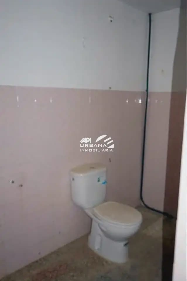 Gewerbe zu verkaufen in Lucena - 183.446 € (Ref: 9963638)