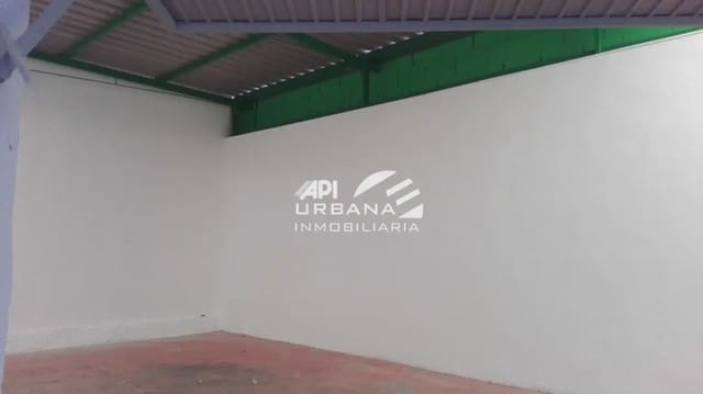 Commercieel te koop in Lucena - € 250.000 (Ref: 9963642)
