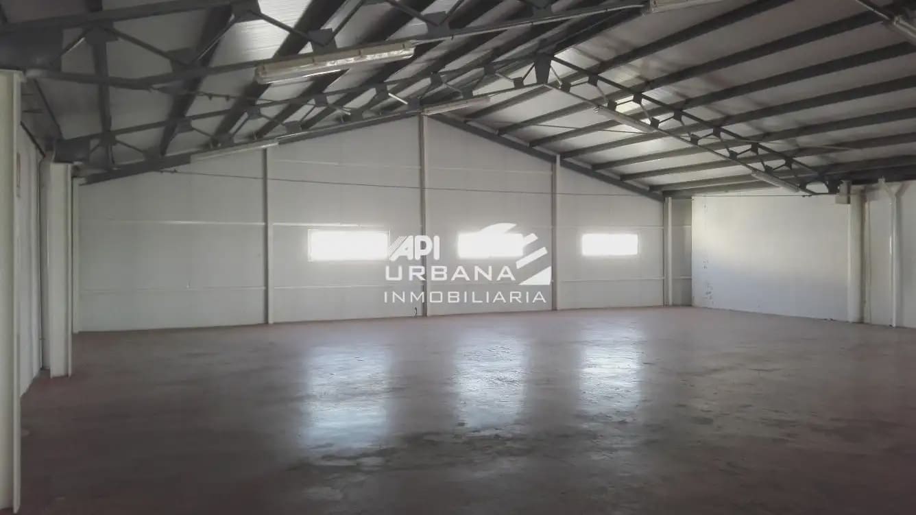 Commercieel te koop in Lucena - € 250.000 (Ref: 9963642)
