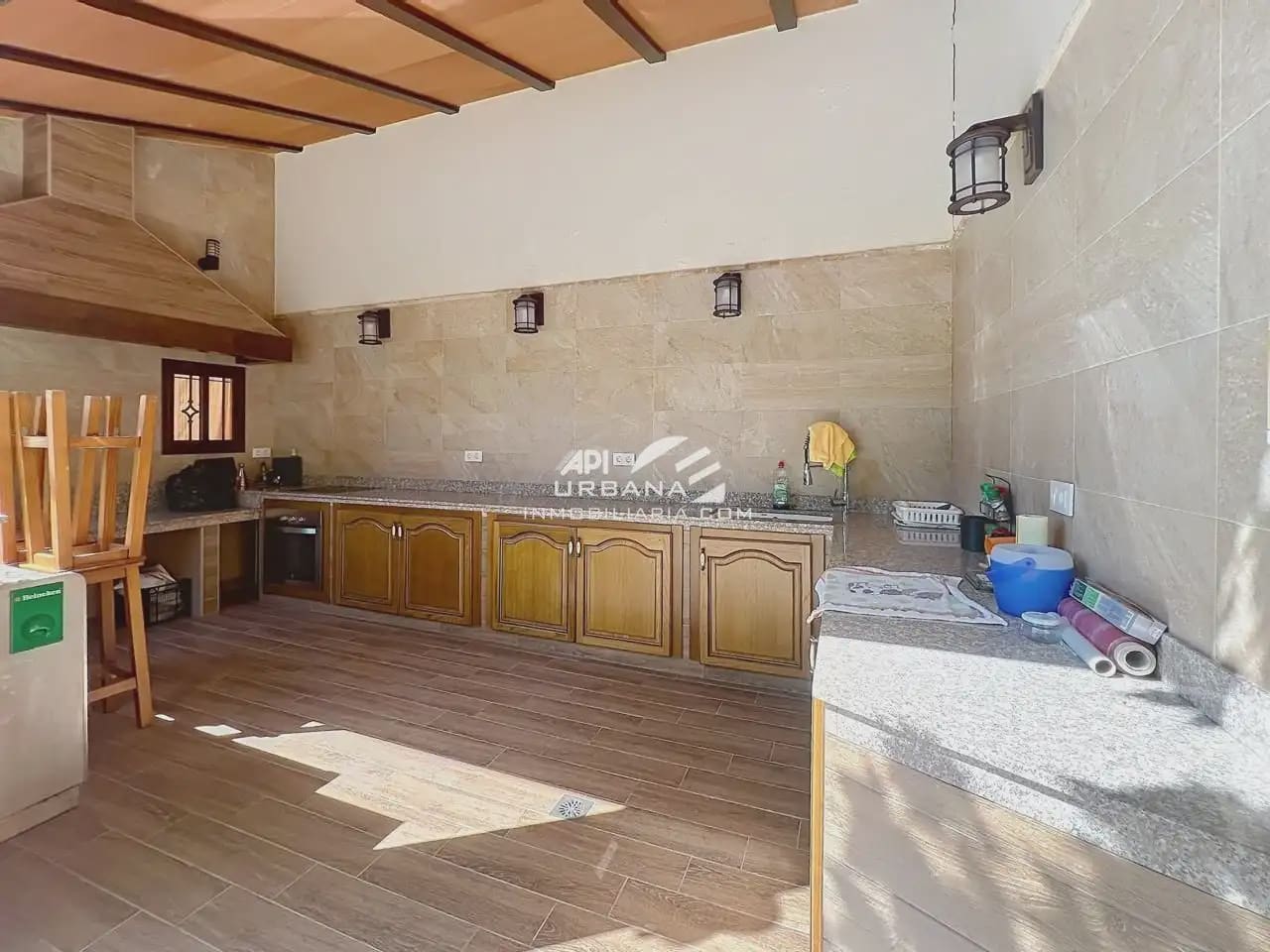 4 Zimmer Villa zu verkaufen in Lucena mit Pool - 395.000 € (Ref: 9963644)