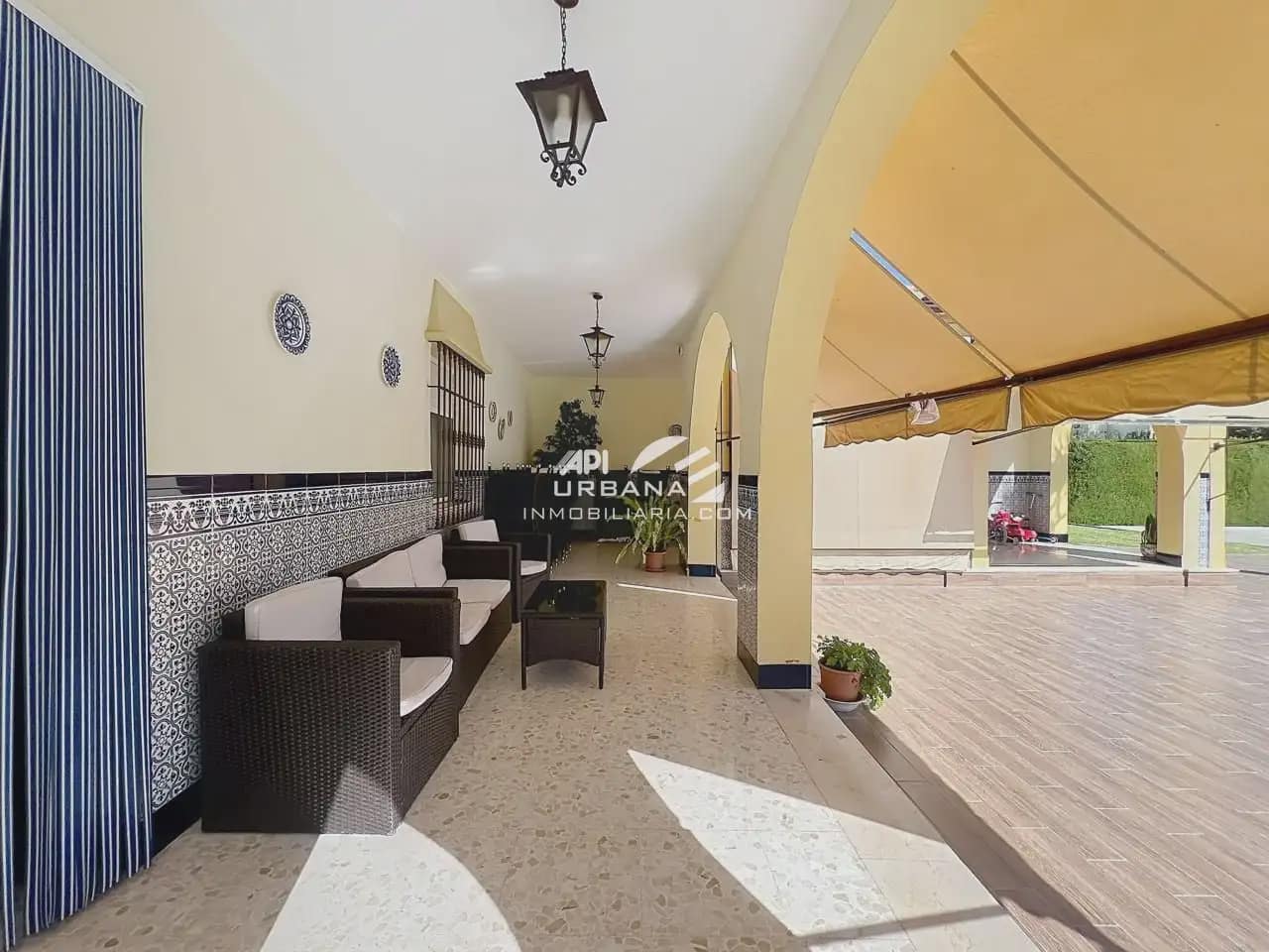 4 Zimmer Villa zu verkaufen in Lucena mit Pool - 395.000 € (Ref: 9963644)