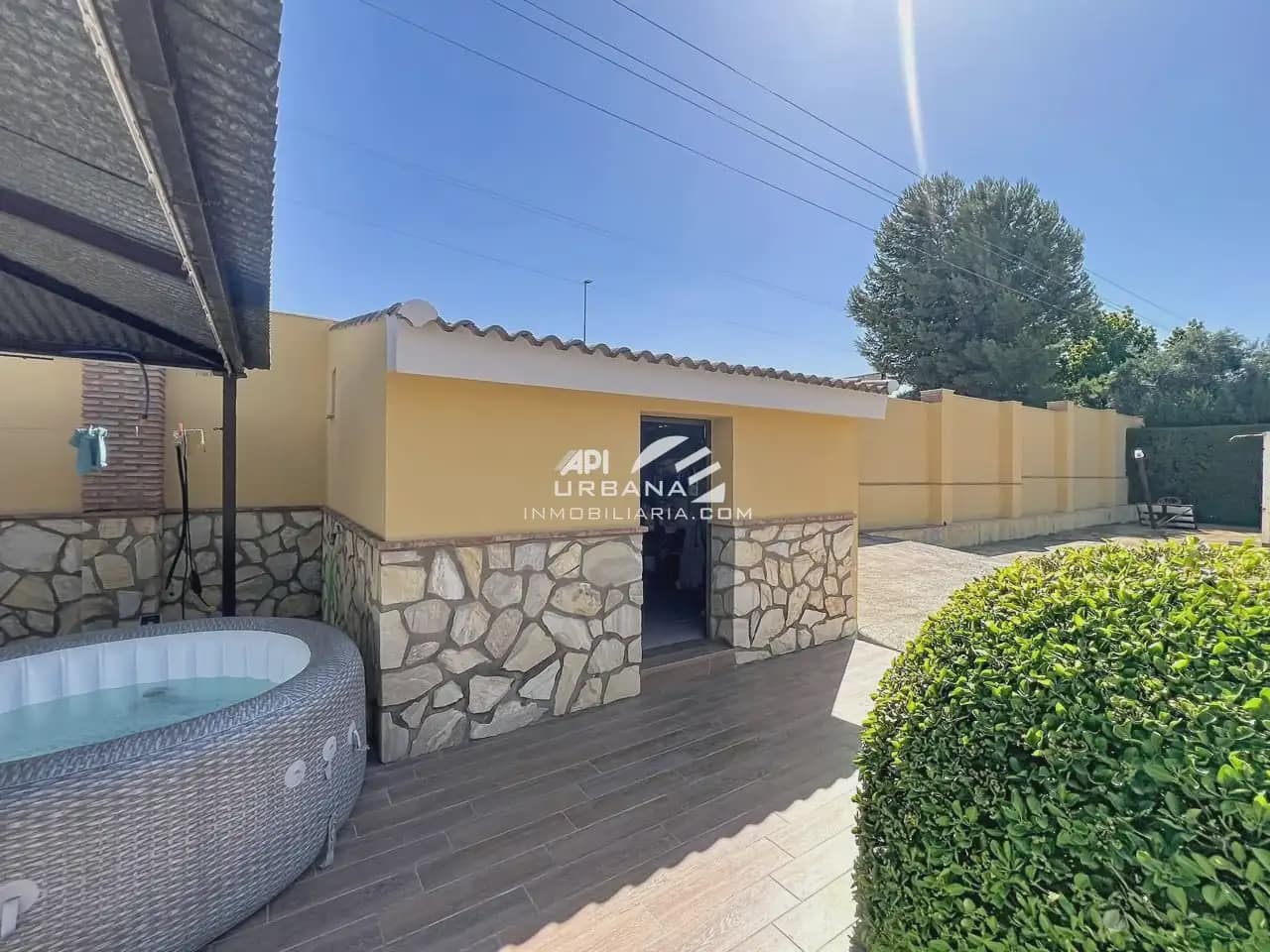 4 Zimmer Villa zu verkaufen in Lucena mit Pool - 395.000 € (Ref: 9963644)