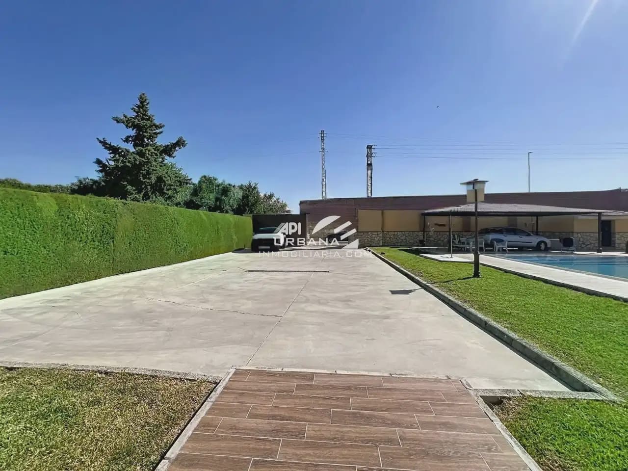 4 Zimmer Villa zu verkaufen in Lucena mit Pool - 395.000 € (Ref: 9963644)
