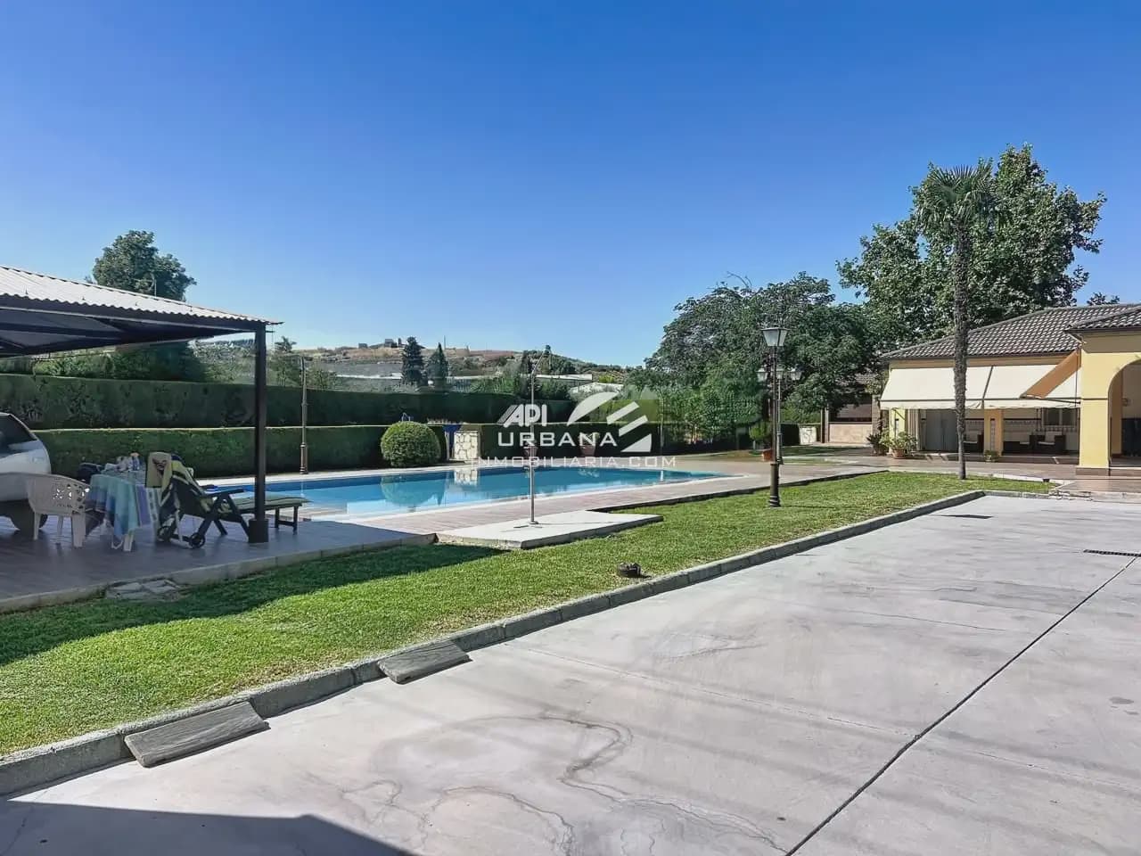 4 Zimmer Villa zu verkaufen in Lucena mit Pool - 395.000 € (Ref: 9963644)